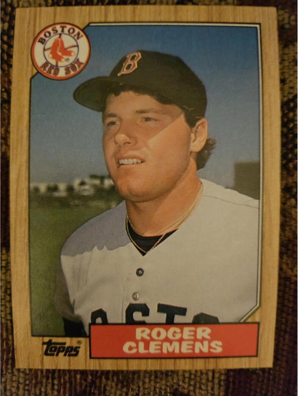 Roger Clemens - 1987 Topps  #340 - Boston Red Sox - RAW Mint